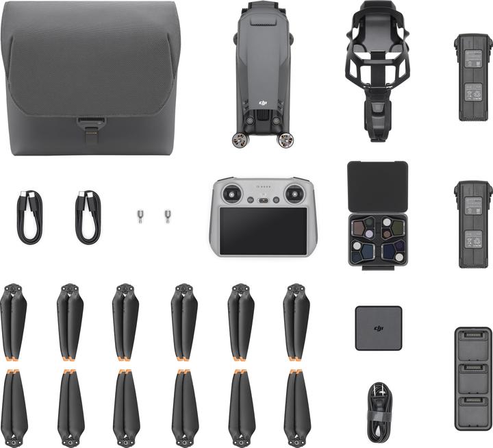 Actual product image DJI Mavic 3 Pro Fly More Combo incl. RC (43 min, 958 g, 48 Mpx)