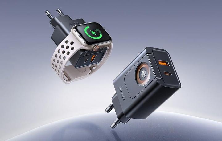 Actual product image Mcdodo CH-3700 30W 2-in-1 USB-C+A Charger, black (30 W, 3 ports)