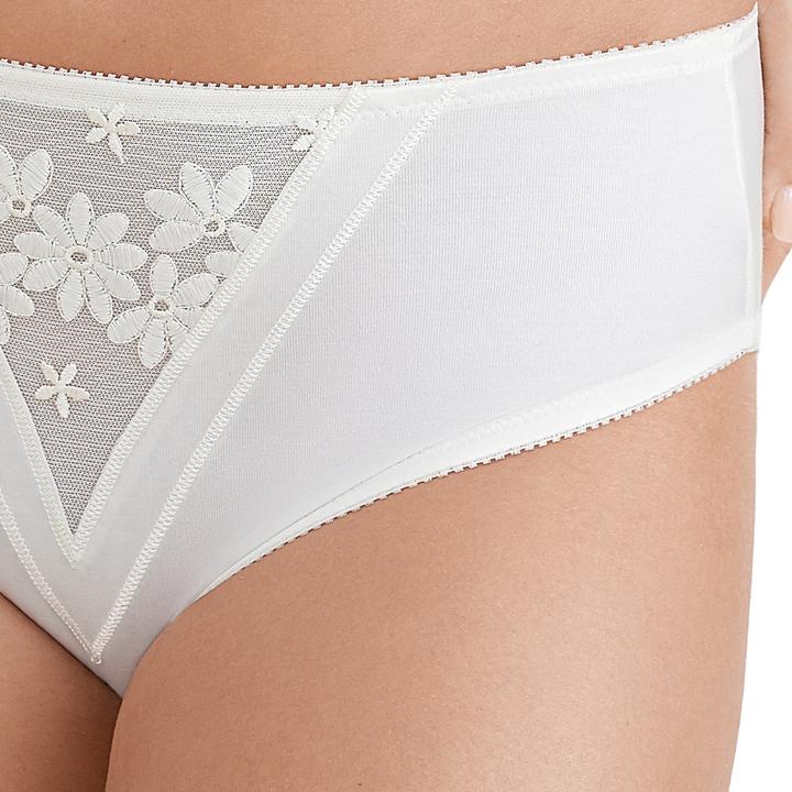 Actual product image Felina Swiss Broderie Hipster Briefs (42, XL, Single pack)