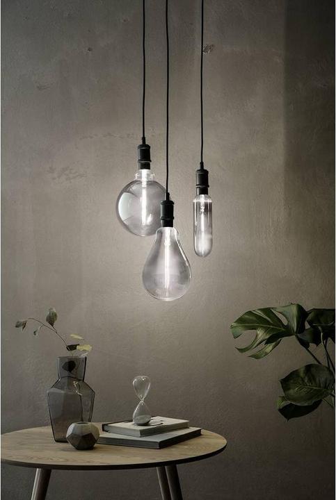 Actual product image Philips LED Giant (E27, 270 lm, 1 x)