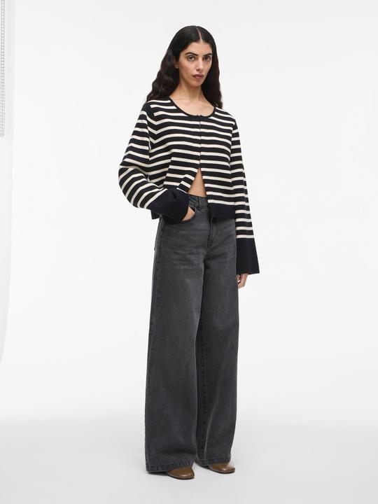 Actual product image Rouge Edit Kurzer Strickjacke (S)