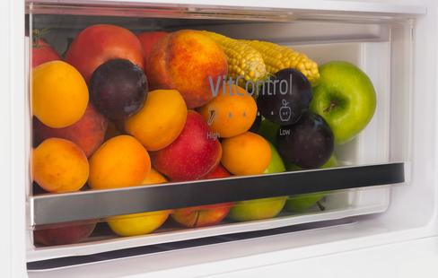 Actual product image Amica Built-in fridge-freezer EKGCS 387 900 (270 l)