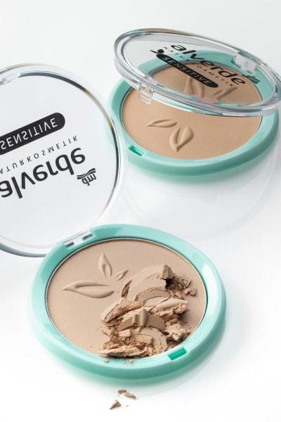 Image du produit dm alverde Poudre matifiante pour le visage Sensitive Light 01