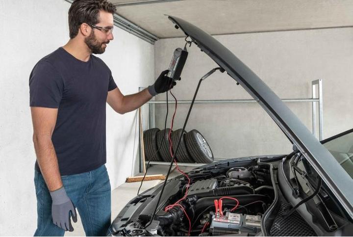Actual product image Bosch Automotive C3 (12V, 3.80 A)
