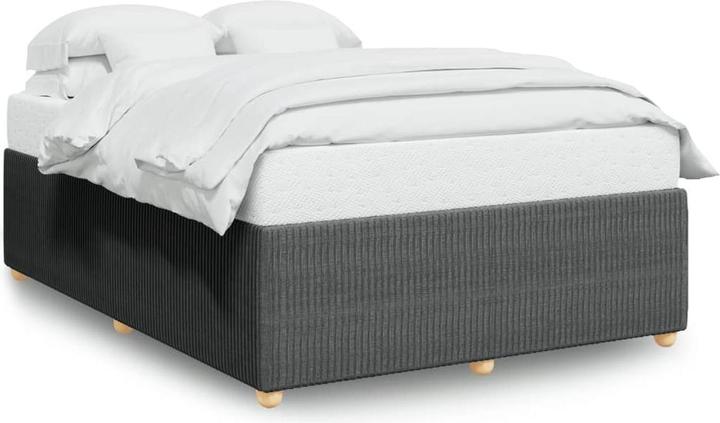 Gris foncé