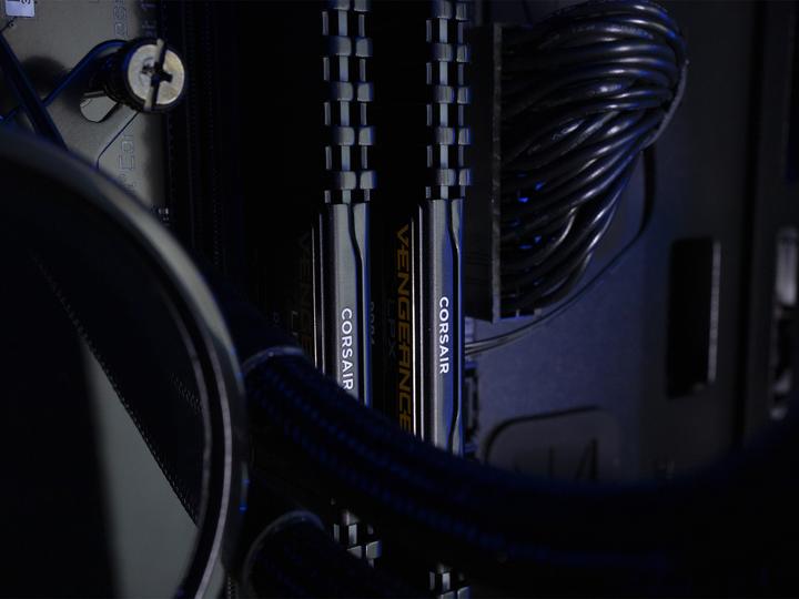 Produktbild Joule Performance RTX4070TI I7 (Intel Core i7-13700F, 32 GB, 1000 GB, GeForce RTX 4070 Ti)