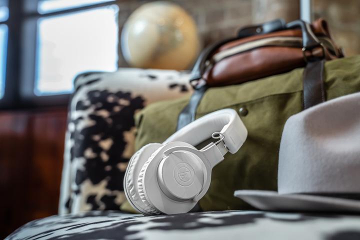 Actual product image Audio-Technica ATH-M20xBT (No noise cancellation, 60 h, Cable, Wireless)