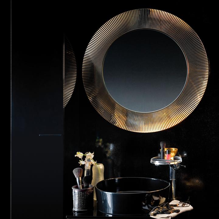 Actual product image Kartell All Saints wall mirror (Ø 78 cm)