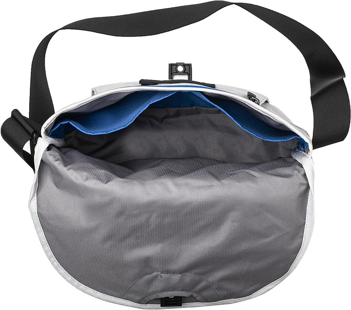 Actual product image Crumpler Dinky Di Messenger S chrome grey (4 l)