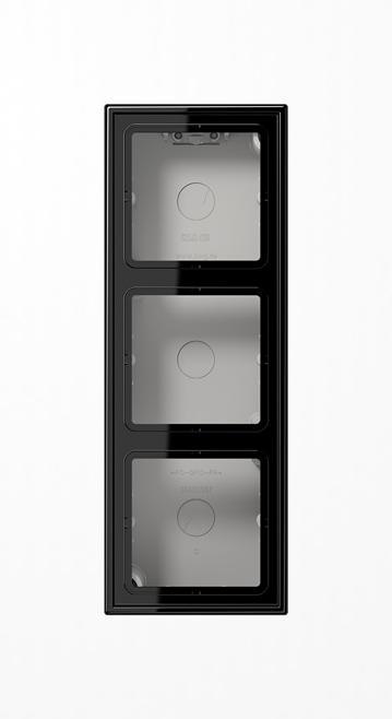 Actual product image JUNG Housing surface-mounted 3f Kst sw LS / LS CUBE glz LS583ASW