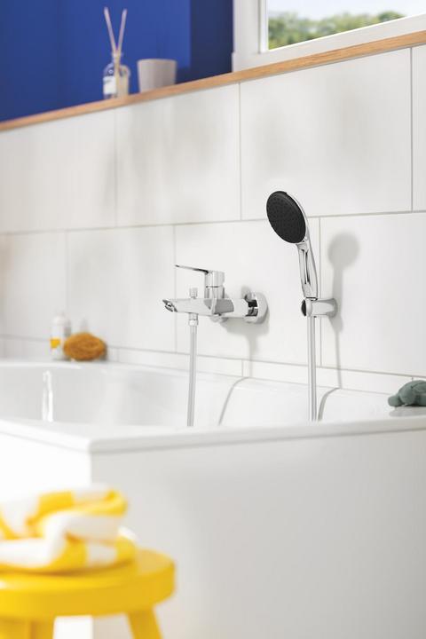 Produktbild Grohe Start QuickFixWannenarmatur und Vitalio Start 110 Handbrause-Set, kleben oder bohren, Watersaving Pl