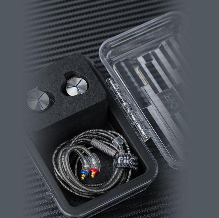 Actual product image FiiO JD7 (No noise cancelling, Cable)