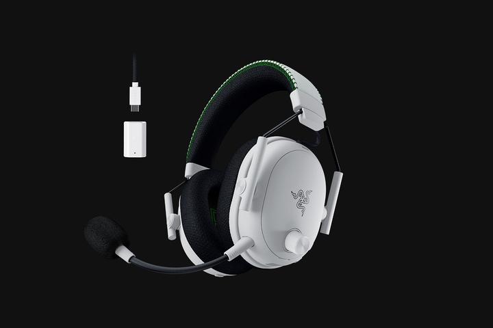 Actual product image Razer BlackShark V3 Pro for Xbox - White (Cable, Wireless)