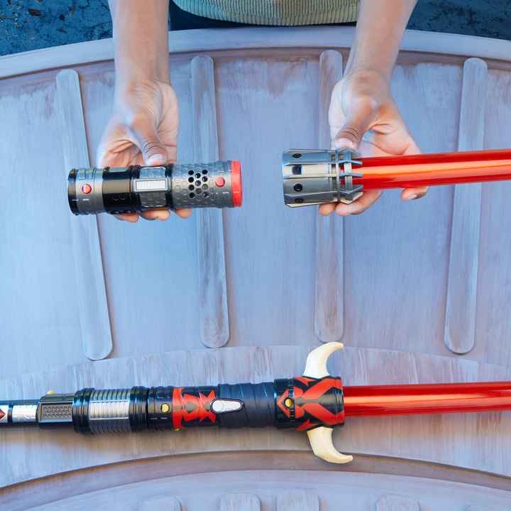 Produktbild Hasbro Lightsaber Forge Darth Maul