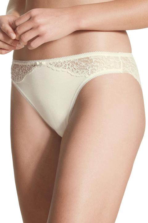 Alabaster cream