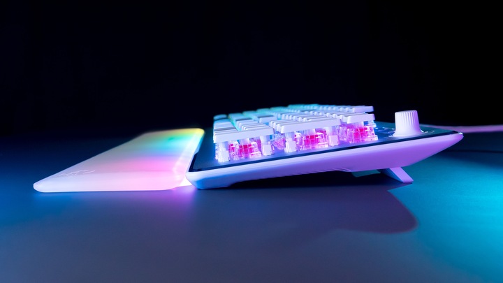 Produktbild Roccat Vulcan II Max (DE, Kabelgebunden)