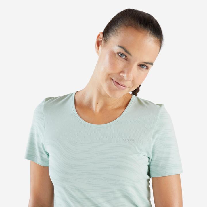 Actual product image Kiprun Laufshirt kurzarm Trailrunning Damen nahtlos - Run 500 Comfort grün (L)