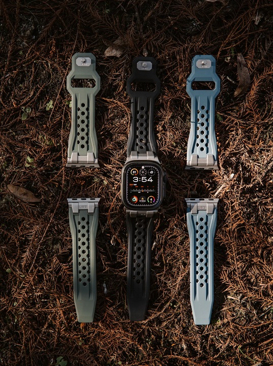 Actual product image UAG Urban Armor Gear Monarch Strap| Apple Watch Ultra/42/44/45/46mm| olive/titanium| (194158117236) (Fluoroelastomer, Rubber, Apple Watch Ultra)