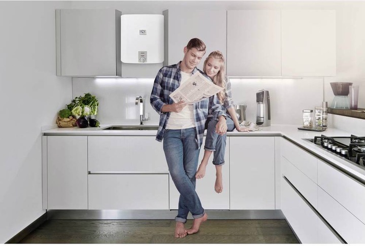 Produktbild Bosch Home Comfort TR3500T 30B Warmwasserspeicher 29l, 2kW, druckfest