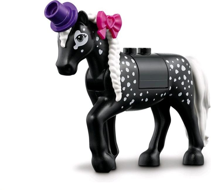 Actual product image LEGO Magic acrobatics show (41686, LEGO Friends)