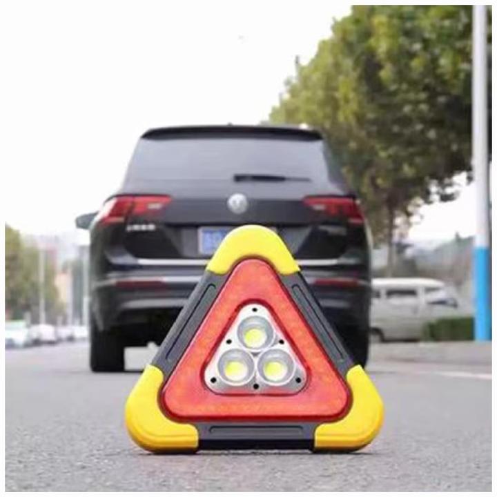 Produktbild MajesticLine LED emergency triangle for car