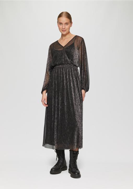 Produktbild S.Oliver Kleid Langes Meshkleid mit Glitzergarn und Smok-Detail (40)