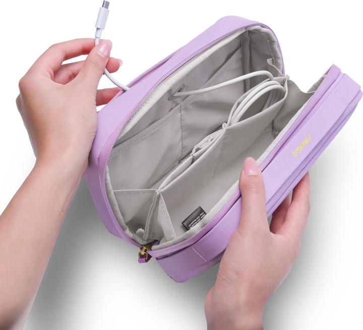 Actual product image Orbitkey - 2-in-1 Tech Pouch - Lilac (Manicure set)