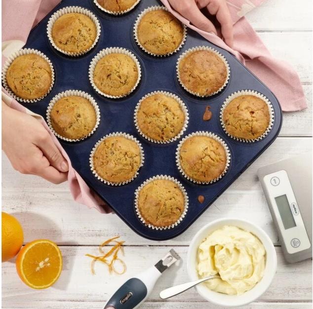 Actual product image Zyliss Muffin baking pan 12 wells, dark blue (25 cm)