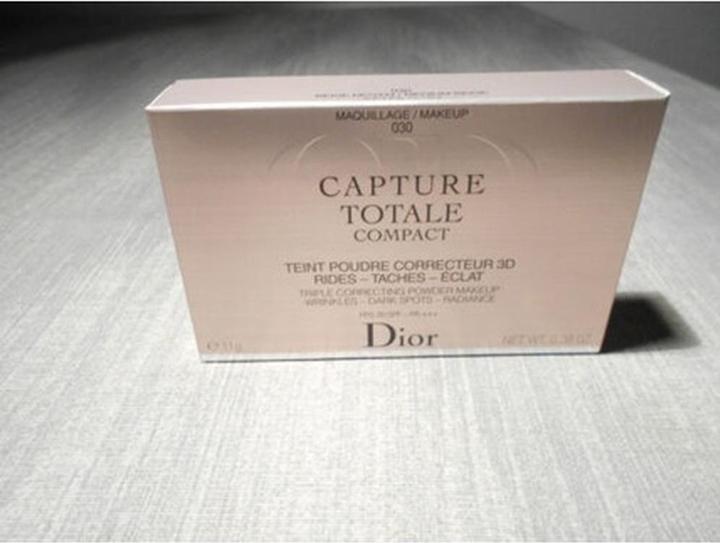 Dior Kompakt Triple Korrigierendes Make-up (Medium Beige)