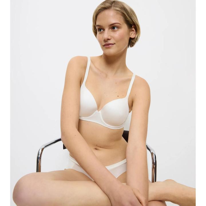 Actual product image Triumph Body Make-up Soft Touch WP EX (Single pack, 75 A)