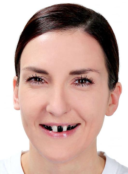 Produktbild Maskworld Zahnlack schwarz 10ml Pinselflasche