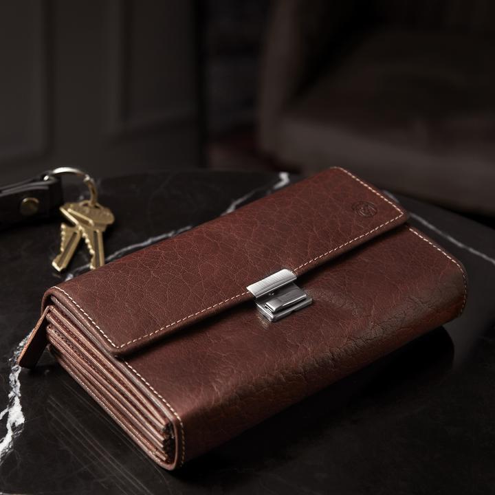 Actual product image Lucleon Montreal