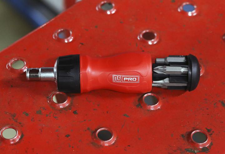 Actual product image RS PRO Slotted, Phillips, Pozidriv, Torx screwdriver bit set, 7 pieces (Cross Phillips PH, Cross Pozidriv PZ, Screw slot)