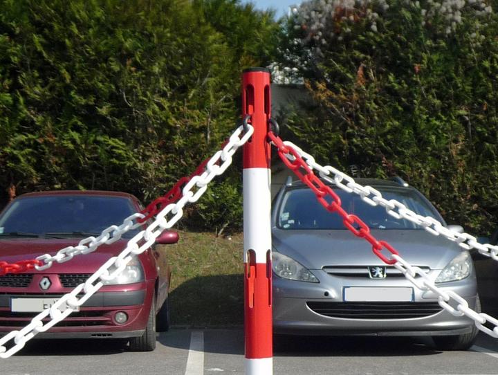 Image du produit RS PRO Chaîne de délimitation acier rouge/blanc Barrière de sécurité