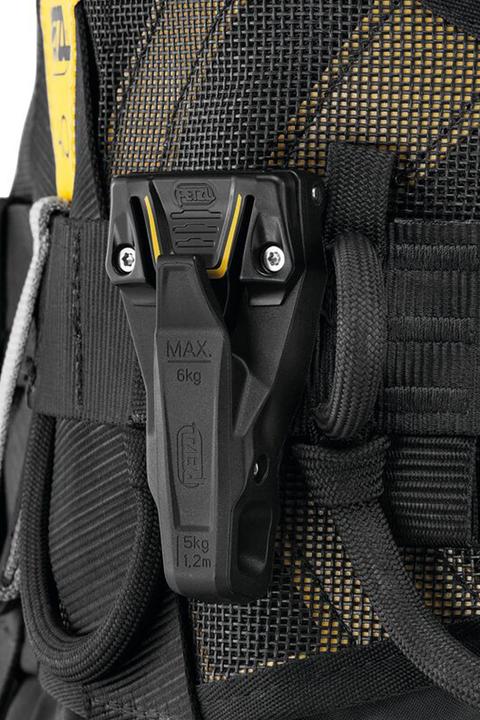 Produktbild Petzl Interfast zum Verbinden von TOOLBAG und TOOLEASH