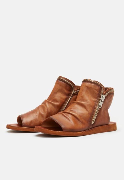 Produktbild Felmini CAROLINA D054 - Flache Sandalen aus echtem Leder mit Wascheffekt und Lederfutter. Nachhaltig produzi (36)