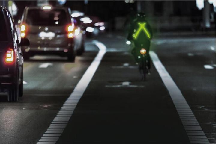 Produktbild Easypix Umhängelicht LED Weste StreetGlow (M)