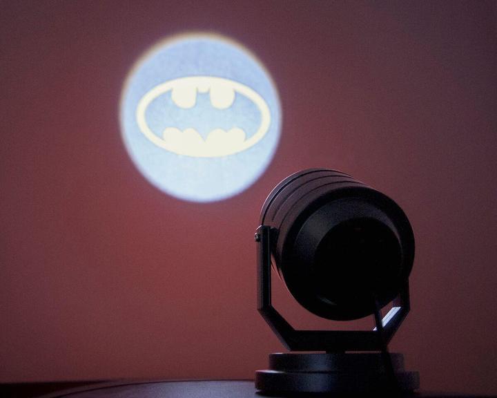 Produktbild Fizz Creations Batman - Bat Signal Projection Light (91229)