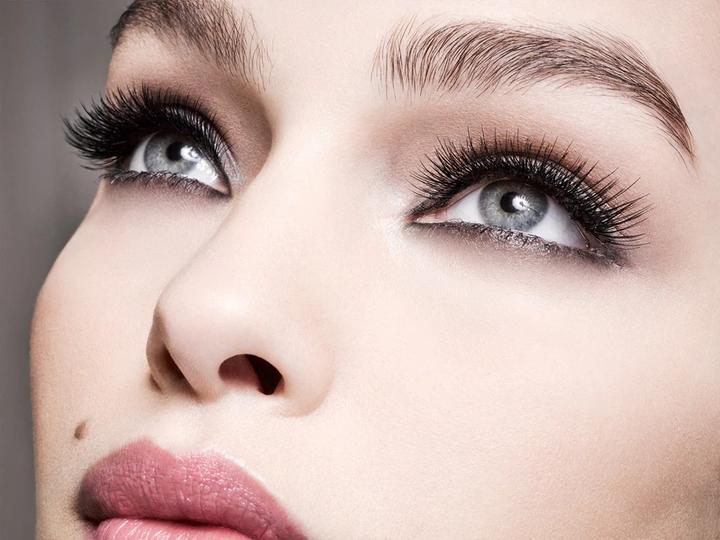 Actual product image L'Oréal Paris Volumissime Royale (Black)