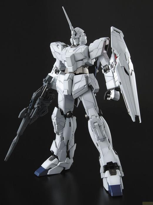 Actual product image Bandai Unicorn Gundam