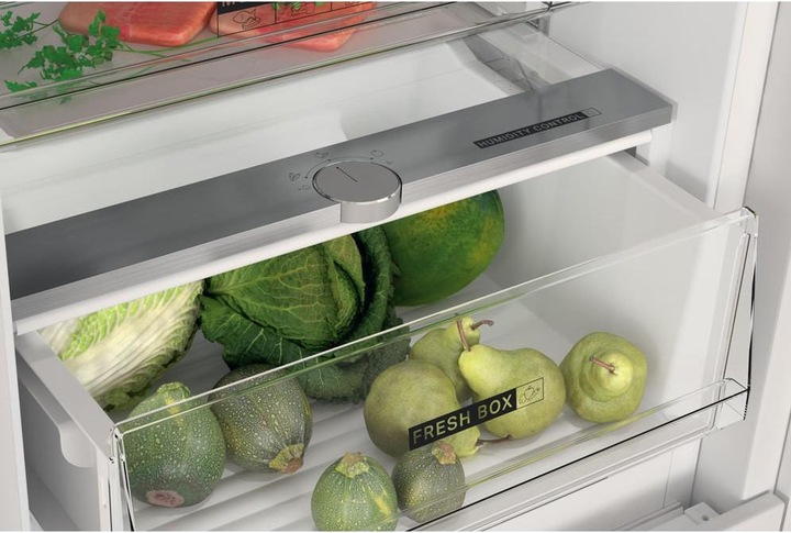 Produktbild Whirlpool Total No Frost Kombinierter Einbaukühlschrank - WHR 18 TD (250 l)