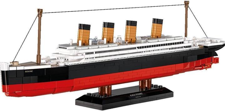 Actual product image Cobi HC R.M.S. Titanic