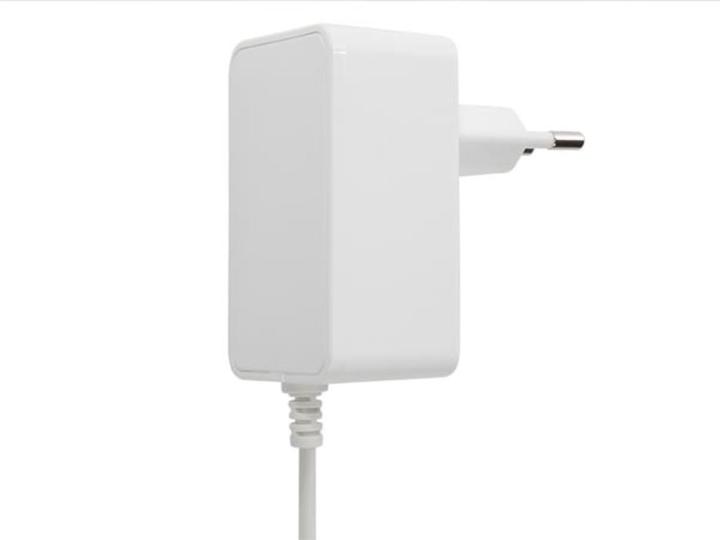 Actual product image Velleman COMPACT CHARGER WITH TYPE C USB CONNECTOR - 5 VDC - 3 A max. - 15 W max (15 W)