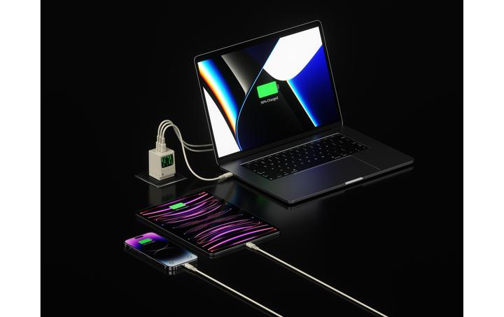 Produktbild Sharge Retro (67 W, 3 Ports)
