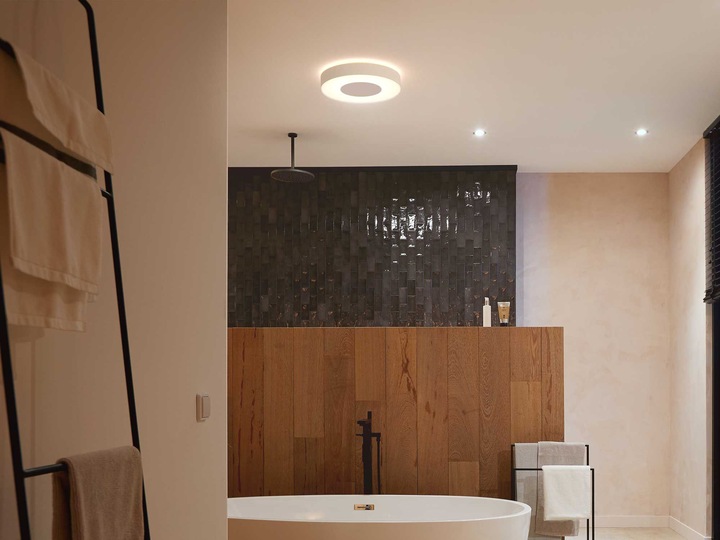 Produktbild Philips Hue White & Color Ambiance Xamento (3400 lm)