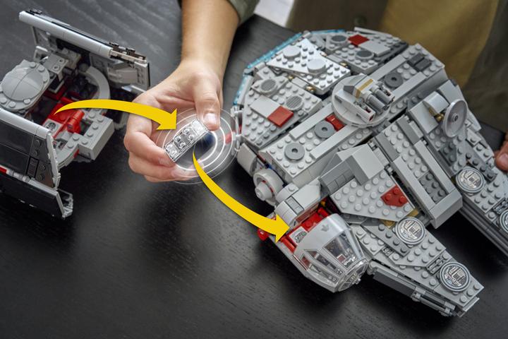 Actual product image LEGO SMART Play: Millennium Falcon (75426, LEGO Star Wars)