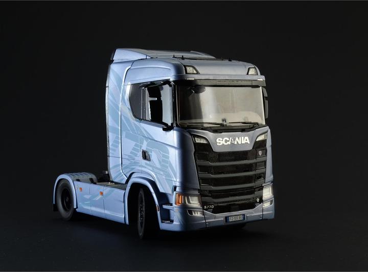 Actual product image 1:24 Scania 770 4x2 Normal Roof