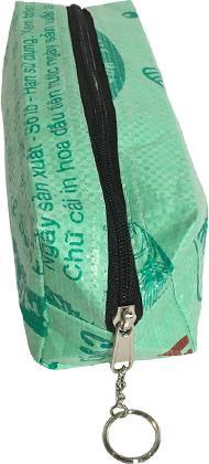 Produktbild Bekos Upcycling – Schreibzeug-Etui aus recycelten Fischfuttersack leuchtgrün