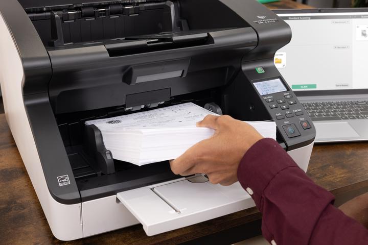 Produktbild Canon DR-G2110 (LAN, USB, WLAN)