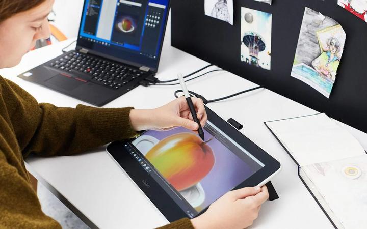 Actual product image Wacom One 12 (11.60", 2540 lpi)